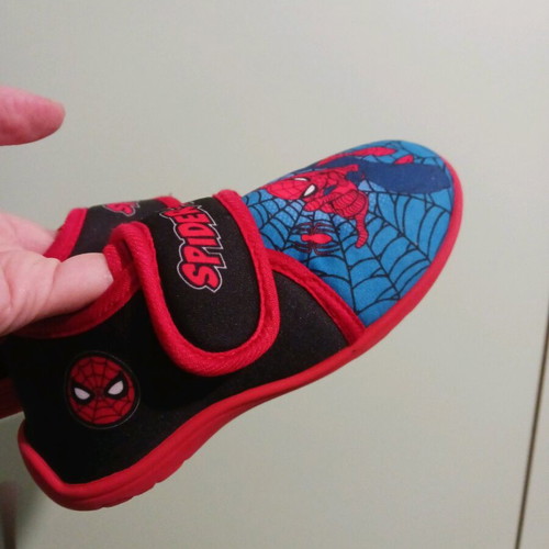 Children's slippers like new