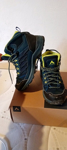 Mountain boots