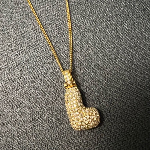 Necklace with stainless steel chain letter L new