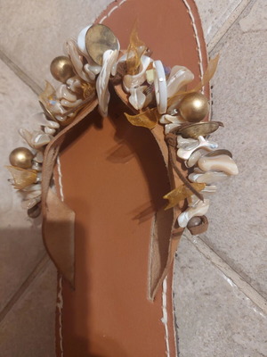 Leather sandals handmade, like new, size 39, decorated with shells and pearls