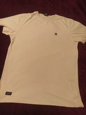Cayler & Sons t shirt light pink like new, size L