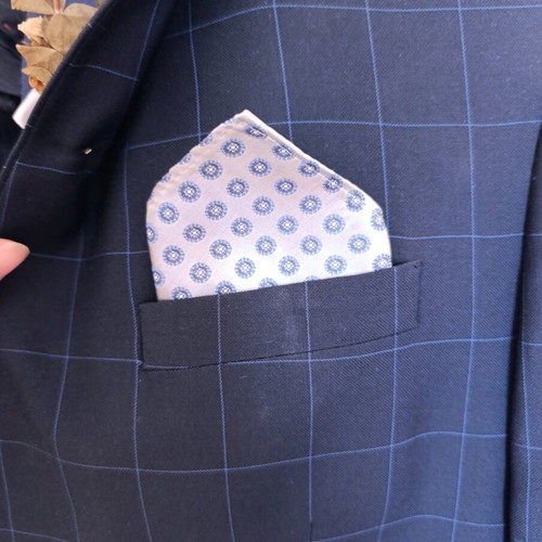 Groom Suit Italian Job blue like new, includes jacket, pants, shirt, tie