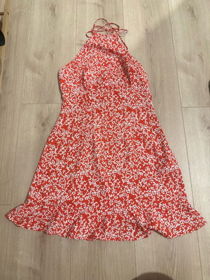 Zara floral dress like new, red, size XS