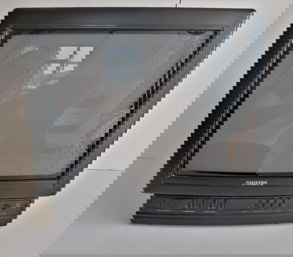 ΕΓΧΡΩΜΗ ΤΗΛΕΟΡΑΣΗ PHILIPS
