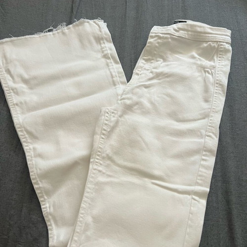 Bershka bell-bottom jeans size 36 narrow like new, white