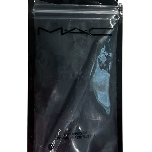 Mac Cosmetics Eyelash Applicator Tweezer like new