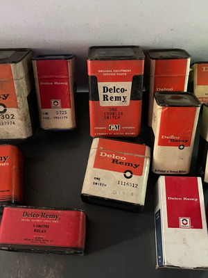 Ανταλλακτικά αυτοκινήτου Vintage Delco Remy καινούργια, πακέτο