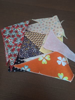 Dog Bandanas set of 8, like new, colorful for small dogs