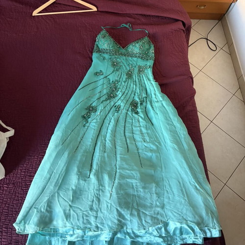 Charly evening dress like new, 100% silk turquoise with bead embroidery