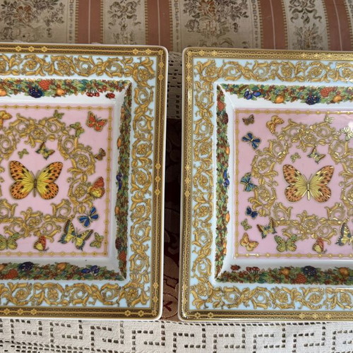 Versace pink plates set of two 22x22 cm like new