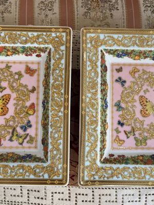 Versace pink plates set of two 22x22 cm like new