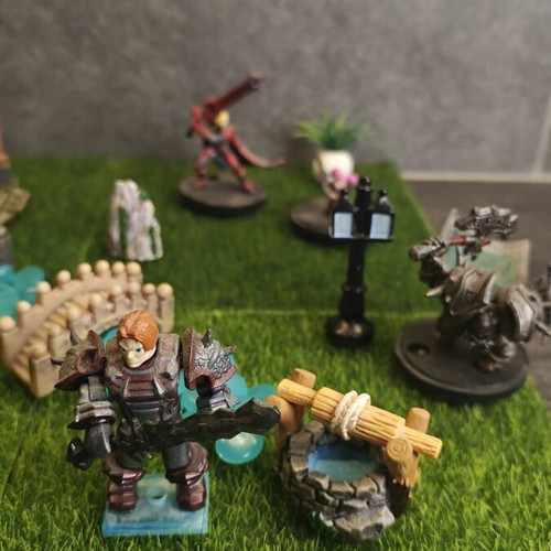 World of Warcraft Mini Figures Set like new with custom battle scenery