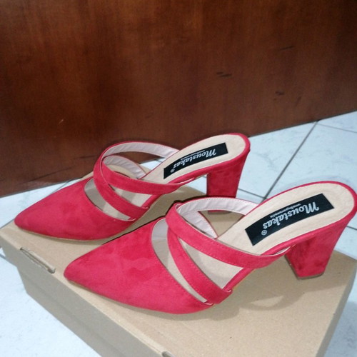 Mules Greek made used, red, size 37