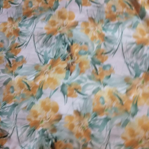 Women's Floral T-shirt like new, size M, colorful