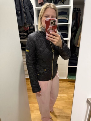 Barbour jacket size 10 like new, black