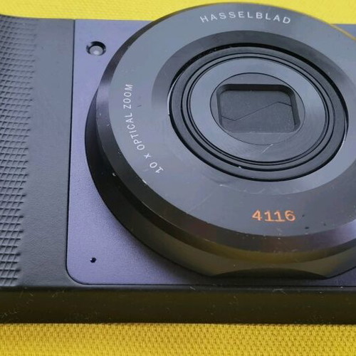 Hasselblad True Zoom Moto Mod for Motorola Moto Z used
