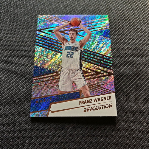Base card Franz Wagner Revolution NBA 24/25 new authentic