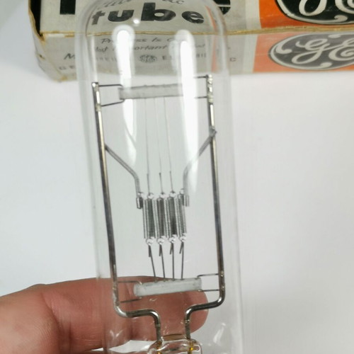 Vintage Radium lamp 1000W 115V with General Electric box used