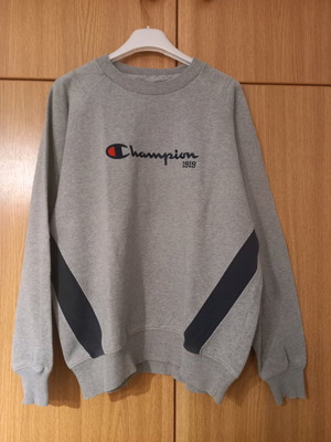 Champion women's sweatshirt size L used, gray