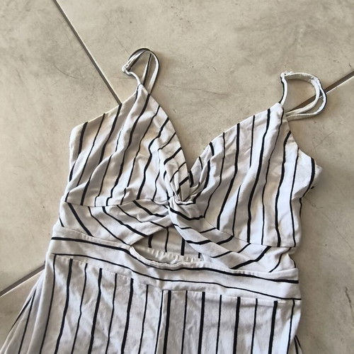 Bershka jumpsuit used, adjustable straps, black and white, size S
