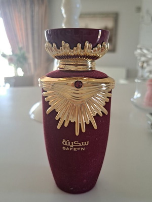 Lattafa Sakeena Eau de Parfum