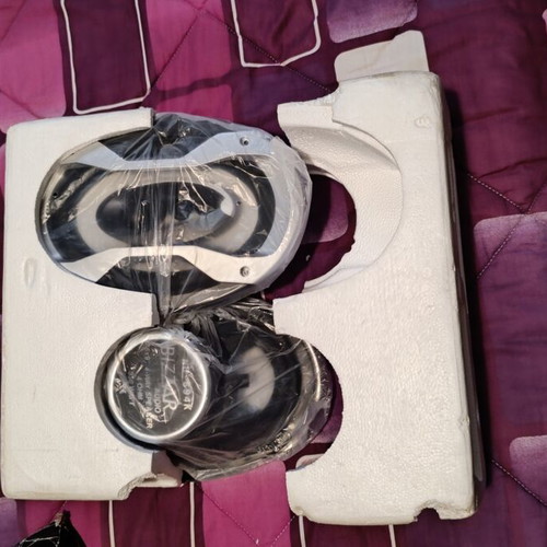 Speakers set new, 350W each, oval for car audio