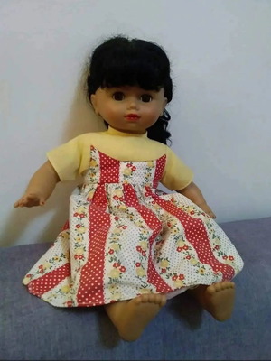 Κούκλα vintage μεταχειρισμένη με αυθεντικό φορεματάκι