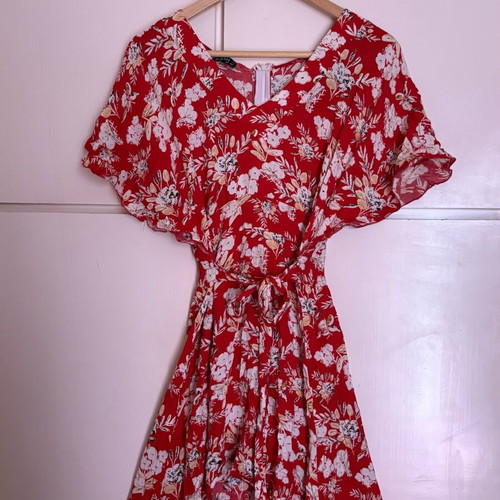 Lipsy Floral Mini Dress like new, size M, red with flowers