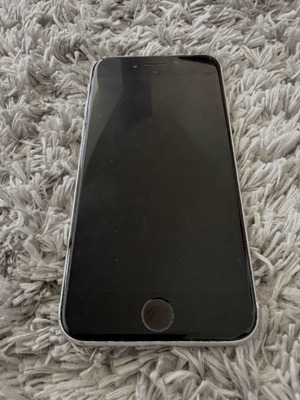 iPhone SE 2020 64GB used, white, reliable compact smartphone