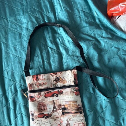 Crossbody bag with Paris design like new, black and red