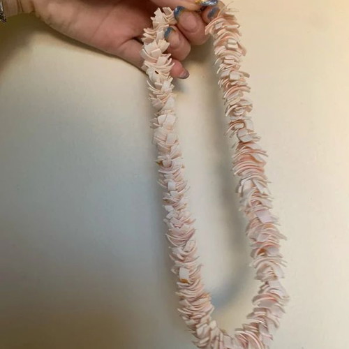 Shell necklace in pink and beige colors like new