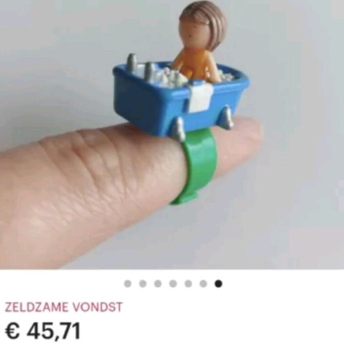 Polly Pocket vintage ring collection like new with box