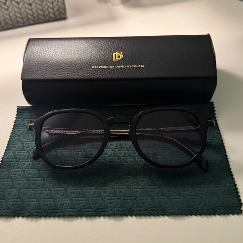 David Beckham sunglasses used, black