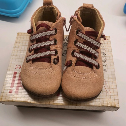 Leather baby shoes size 20 like new, anatomical with soft sole