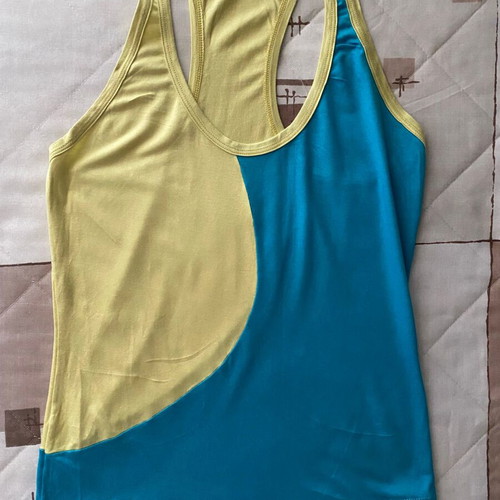 Benetton sleeveless top like new, yellow and blue, size S