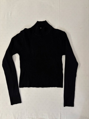 Pull & Bear black turtleneck sweater size M like new