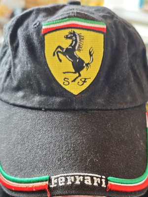 Καπέλο Ferrari καινούργιο, επίσημο προϊόν, vintage δεκαετίας '90
