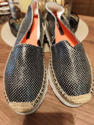 Replay espadrilles like new with white insole, size 38, black and silver