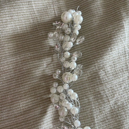 Bridal hair accessory like new, white and silver