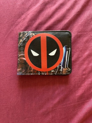 Πορτοφόλι Marvel Deadpool καινούργιο με πολλές θήκες για κάρτες