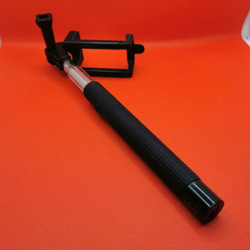ISY ISW-1001 Selfie Stick like new, for smartphones up to 6 inches