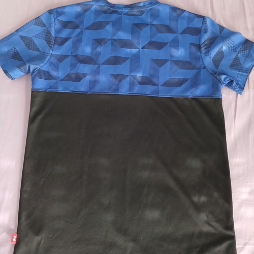 Under Armour short sleeve sports shirt, black and blue, size M