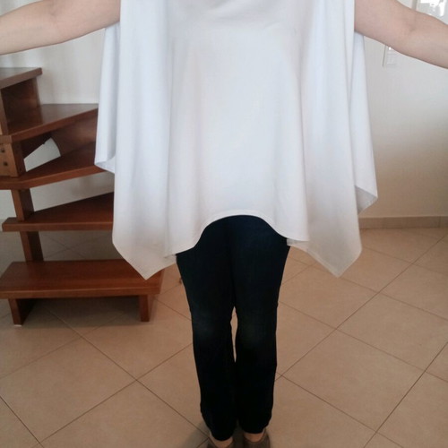 Long asymmetric blouse with print like new, white