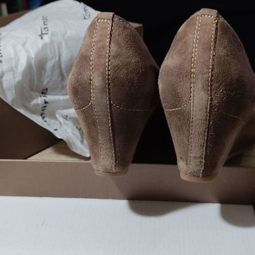 Tamaris brown pumps slightly used, 7cm platform heel