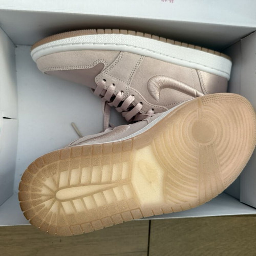 Air Jordan 1 Retro High women's sneakers, pink, size 37.5