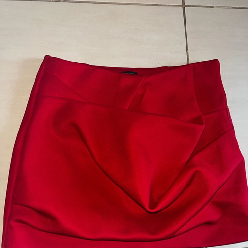 Zara skirt red like new unworn, size S