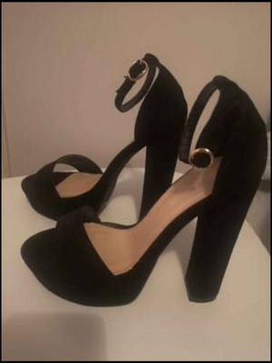 Sandals used, size 38, black