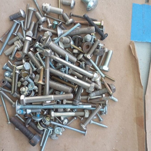 Screws of various types like new