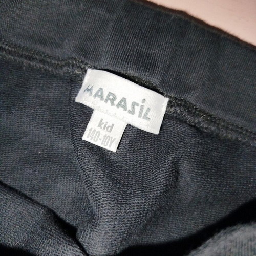 Marasil girls' black athletic skirt like new, size 140