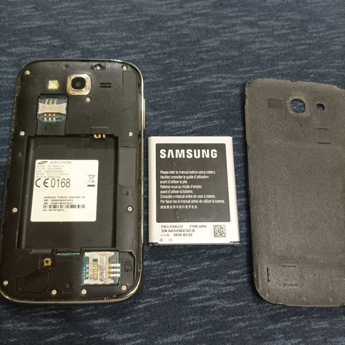 Samsung Duos phone used, fully functional without charger